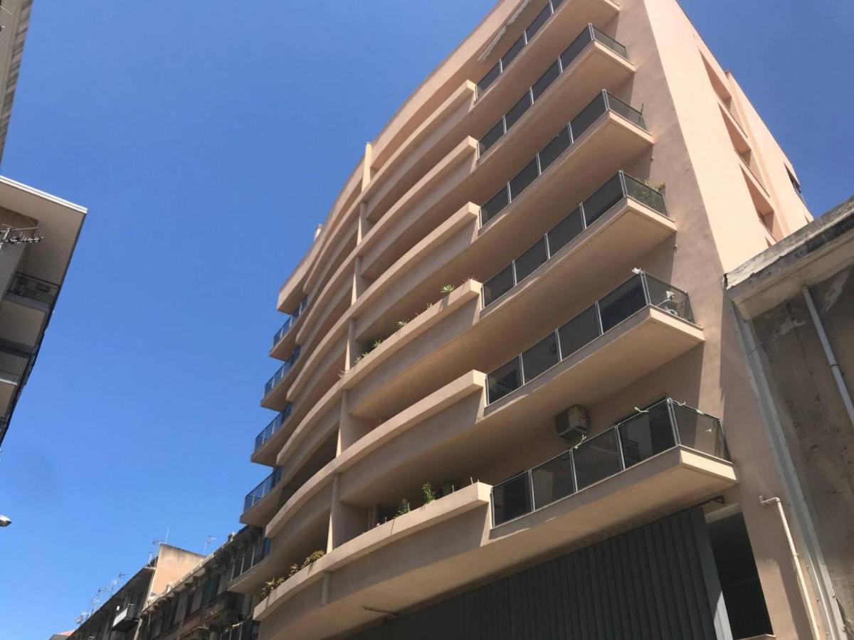 Manzoni Apartment Messina Eksteriør bilde
